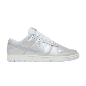Nike Dunk Low SE 'Metallic Silver'