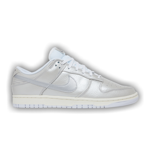 Nike Dunk Low SE 'Metallic Silver'