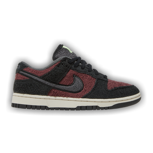 Nike Wmns Dunk Low SE 'Fleece - Burgundy Crush'