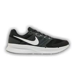 Nike Run Swift 3 'Black White'