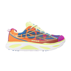 HOKA Huaka Pro 'Fuchsia Neon Yuzu'