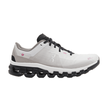 ON Cloudflow 4 DISTANCE 'White Black'
