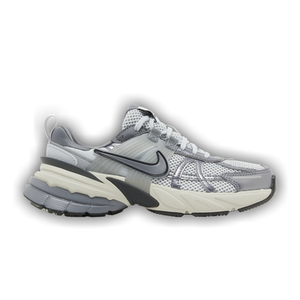 Nike Wmns V2K Run 'Pure Platinum Wolf Grey'