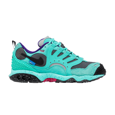 Undefeated x Nike Air Terra Humara 'Light Menta'