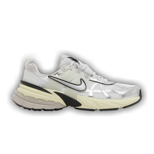 Nike Men's V2K Run 'Pure Platinum Metallic Silver'
