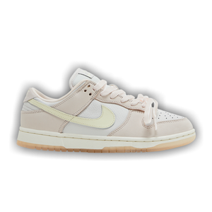 Nike Wmns Dunk Low 'Light Soft Pink'