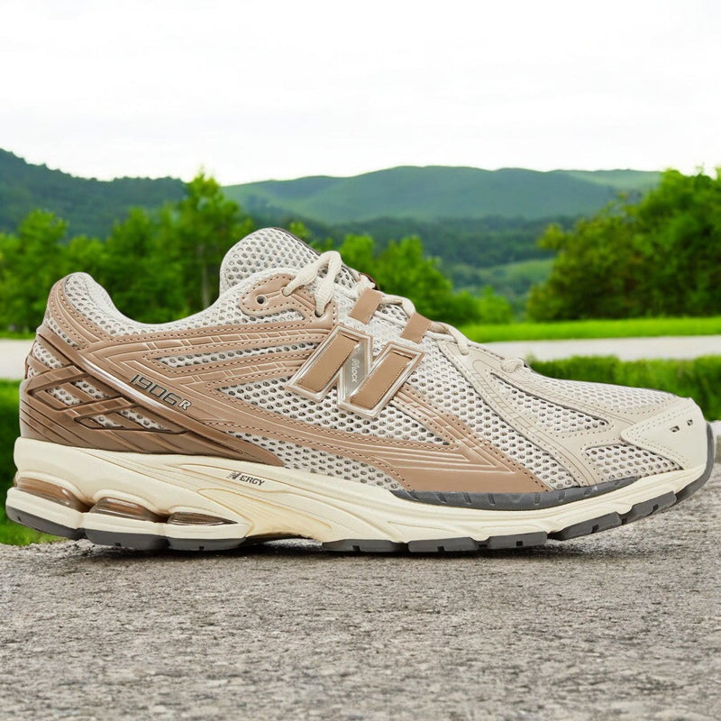 New Balance Men's 1906R 'Beige Vachetta'