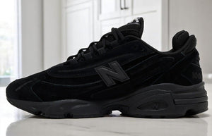 New Balance 1000 'Black Cat'