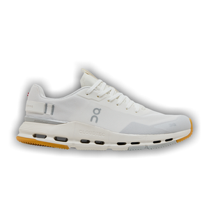 ON Cloudnova Form 2 'White Ivory'