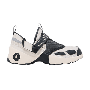 Air Jordan Wmns Jordan Trunner LX 'Light Orewood Brown'