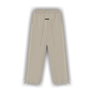 Fear of God Essentials Relaxed Fleece Sweatpant With Piping 'Timber/Cloud White'