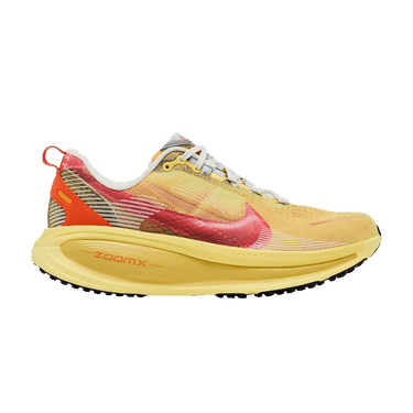 Nike Vomero 18 'International Running Pack'