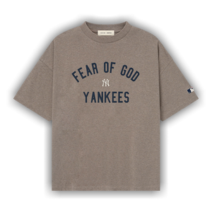 Fear of God Essentials Yankees 90s Tee 'Homestead Heather'