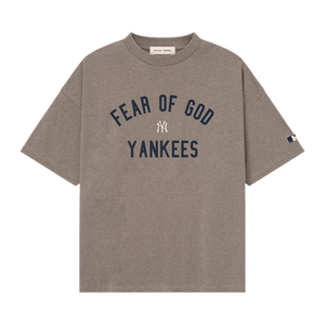 Fear of God Essentials Yankees 90s Tee 'Homestead Heather'