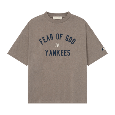 Fear of God Essentials Yankees 90s Tee 'Homestead Heather'