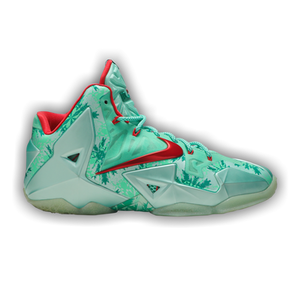 Nike LeBron 11 'Christmas'