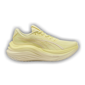 Puma Wmns MagMax Nitro 'Gold Moon'