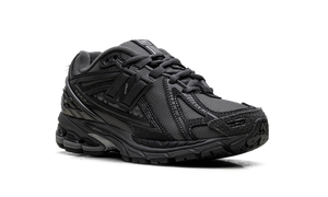 New Balance 1906R 'Greyscale'