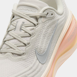 Nike Wmns Vomero Plus 'Light Bone Arctic Orange'