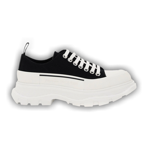 Alexander McQueen Wmns Tread Slick Lace Up 'Black White'