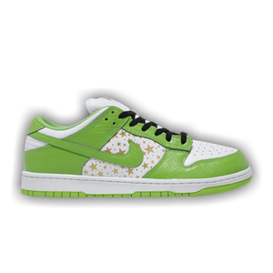 Supreme x Nike Dunk Low OG SB QS 'Mean Green'