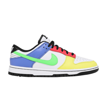 Nike Wmns Dunk Low 'Green Strike'