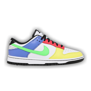 Nike Wmns Dunk Low 'Green Strike'