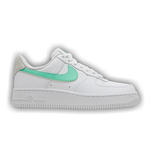 Nike Wmns Air Force 1 '07 'White Green Glow'