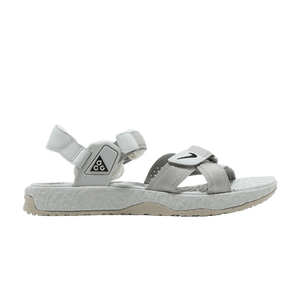 Nike ACG Air Deschutz 'Cream Black'