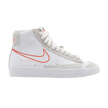 Nike Wmns Blazer Mid '77 SE 'First Use'