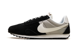Nike Pre Montreal 17 'Black Sail Pale Grey'