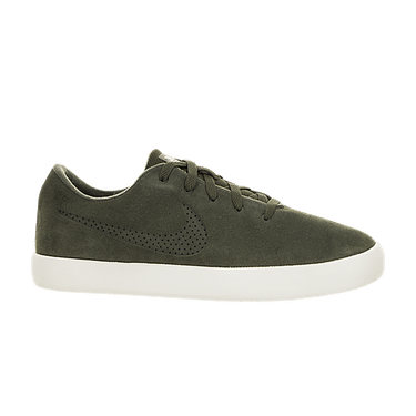 Nike Essentialist Suede