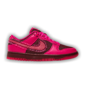 Nike Wmns Dunk Low 'Valentine's Day'