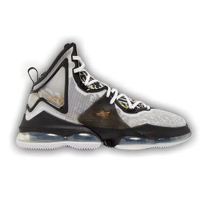 Nike LeBron 19