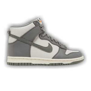 Nike Dunk High SE GS 'Light Bone Tumbled Grey'