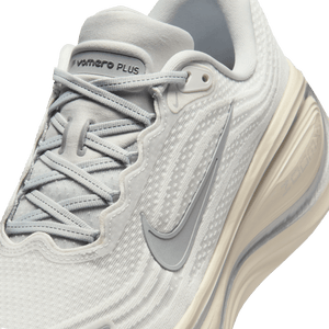 Nike Vomero Plus 'Platinum Tint'