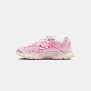 Nike Wmns V5 RNR 'Pink Foam'