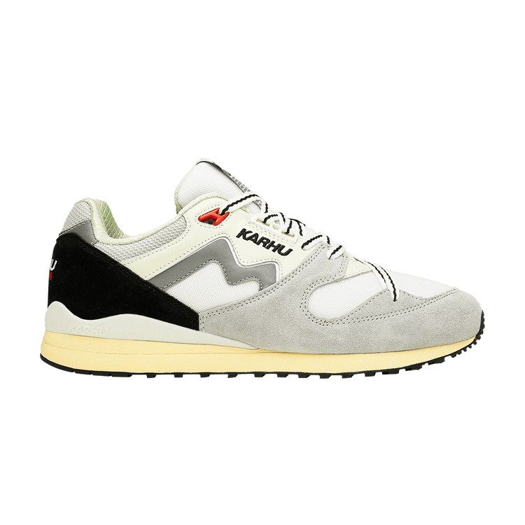 Karhu Synchron Classic 'Dawn Blue Lily White' F802669