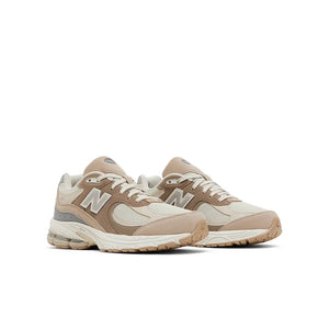 New Balance 2002R Big Kid 'Timberwolf Mushroom'