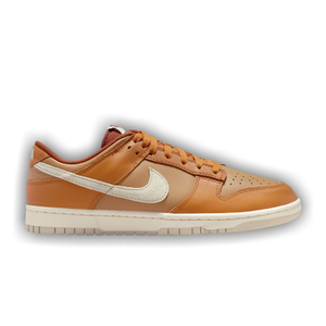 Nike Dunk Low SE 'Monarch'