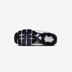 Nike Wmns Air Max Moto 2K 'White Navy Metallic Silver'