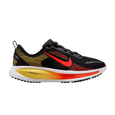 Nike Vomero 18 GS 'Black Light Crimson'