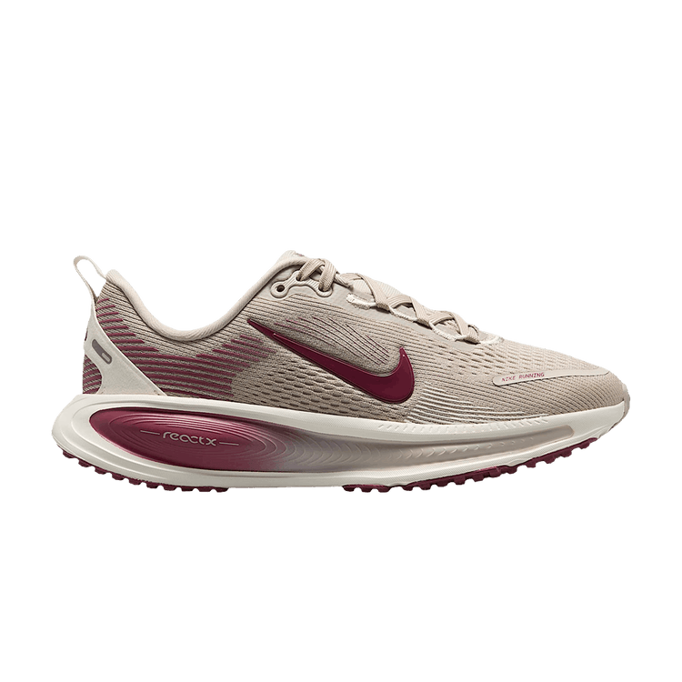 Nike Vomero 18 Road GS 'Cream Ii Sail Pink Smoke' HQ2157 201