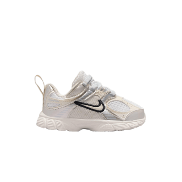 Nike V5 RNR TD 'Summit White Sail'