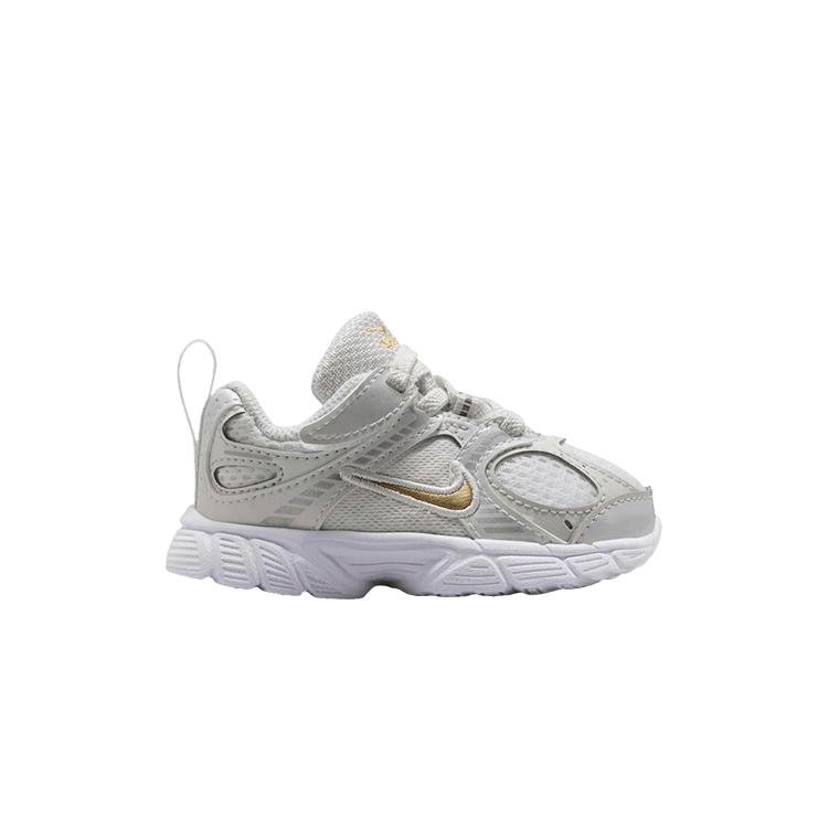 Nike V5 RNR TD 'White Metallic Gold' HQ6413 104