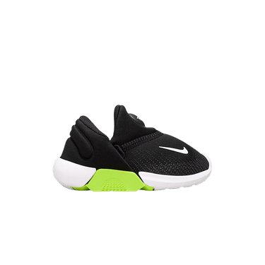 Nike Swoosh Go TD 'Black Volt'