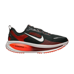 Nike Vomero 18 Extra Wide 'Black Bright Crimson'