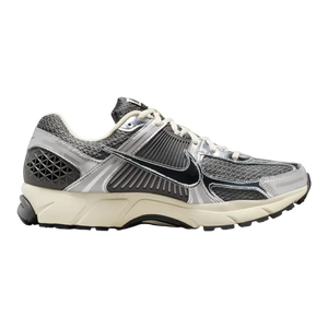 Nike Zoom Vomero 5 'Iron Grey Chrome'