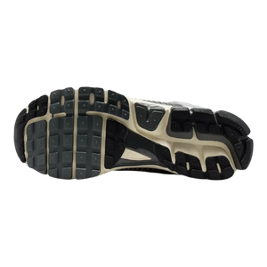 Nike Zoom Vomero 5 'Iron Grey Chrome'