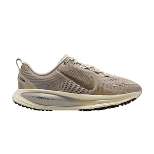 Nike Vomero 18 GS 'Cream Coconut Milk'